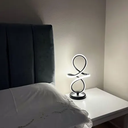 Urban Pazar 公寓 地拉那