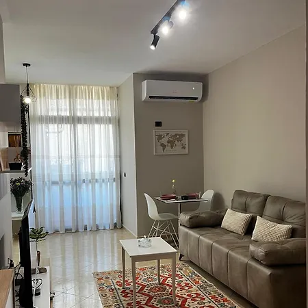 Urban Pazar تيرانا