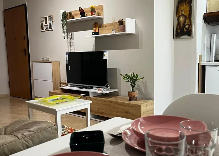 Urban Pazar تيرانا